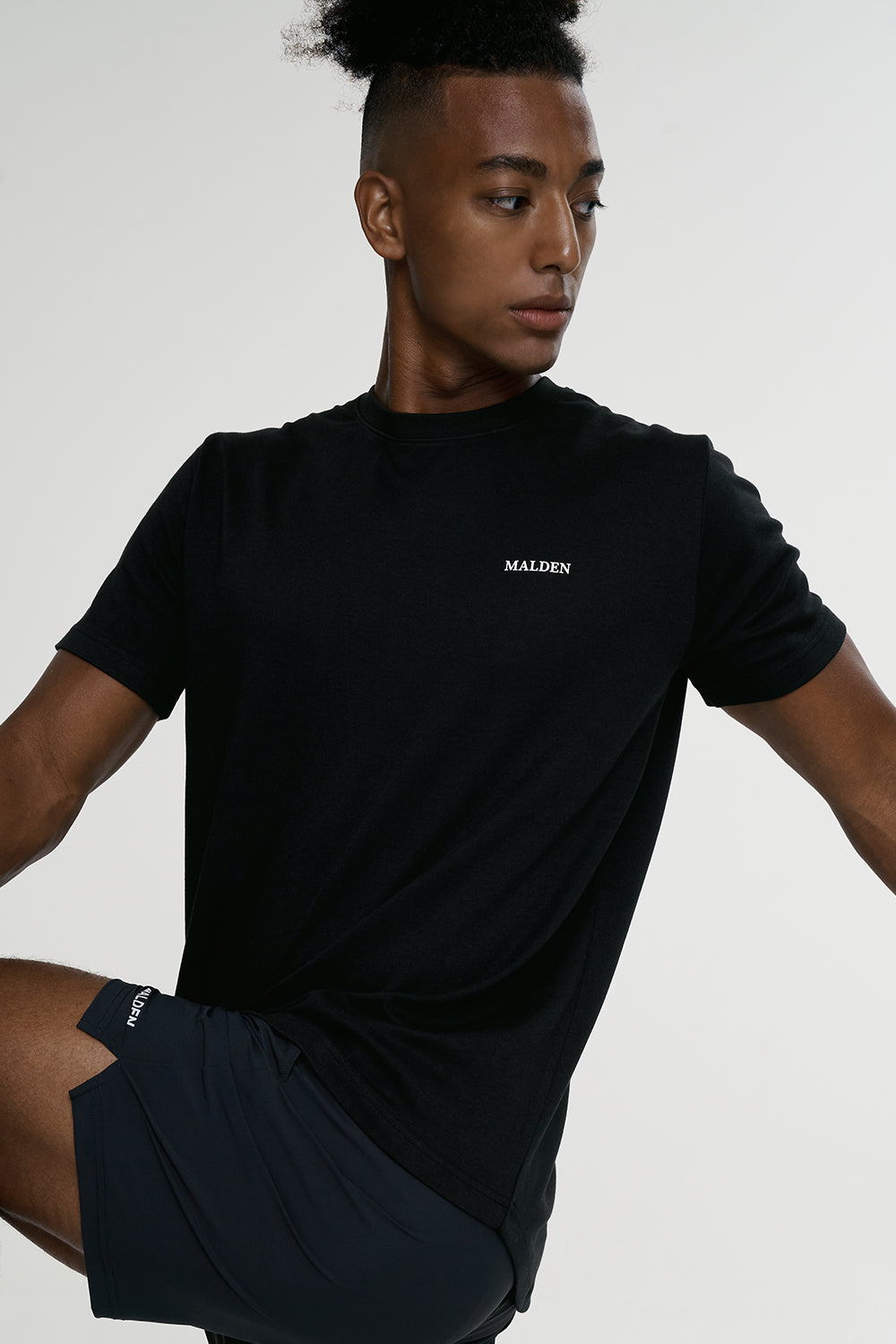 Classic Muscle Fit Logo T-Shirt