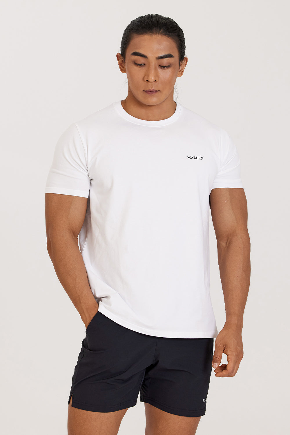 Standard Muscle Fit Logo T-Shirt