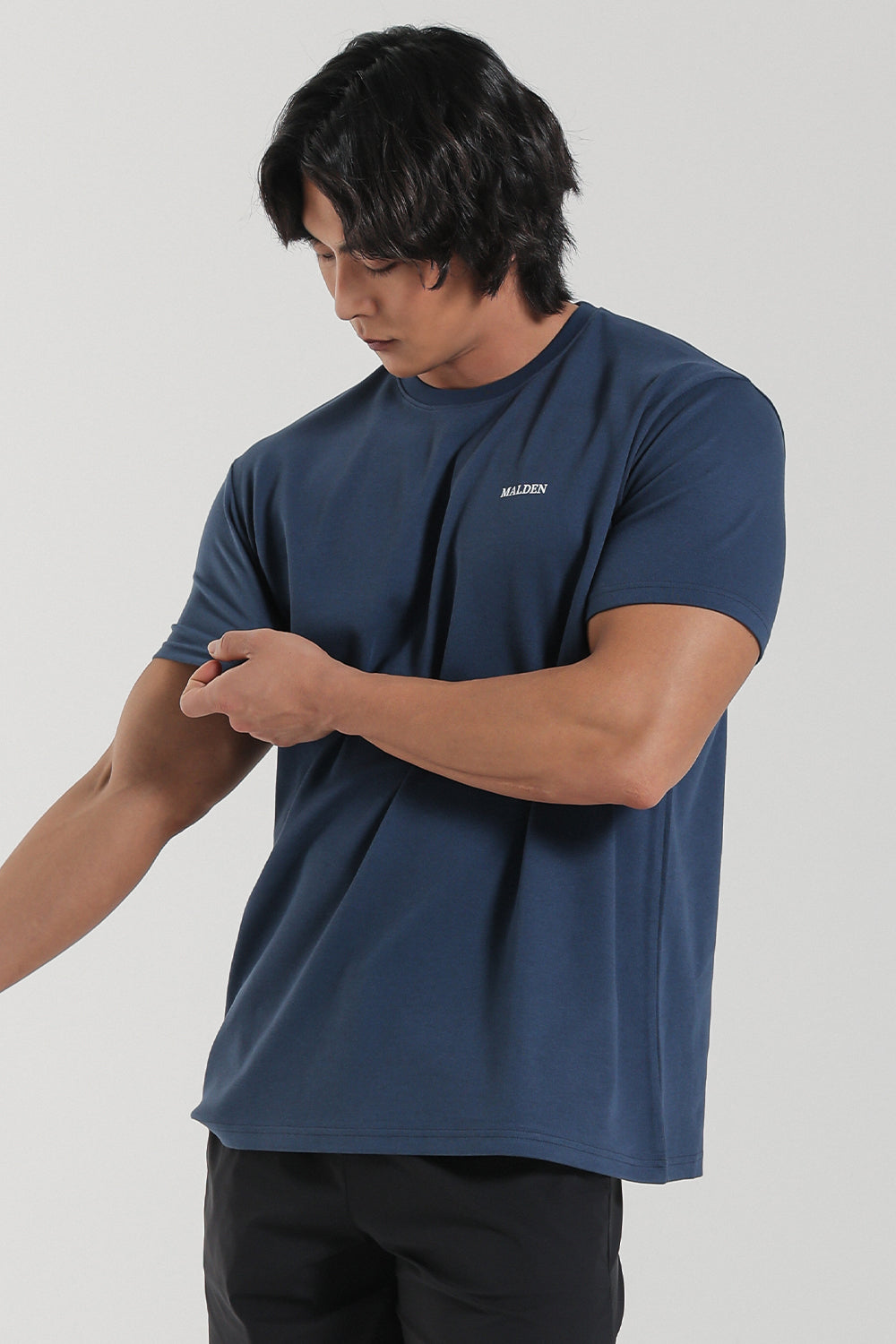 Basic Semi-Oversized Logo T-Shirt