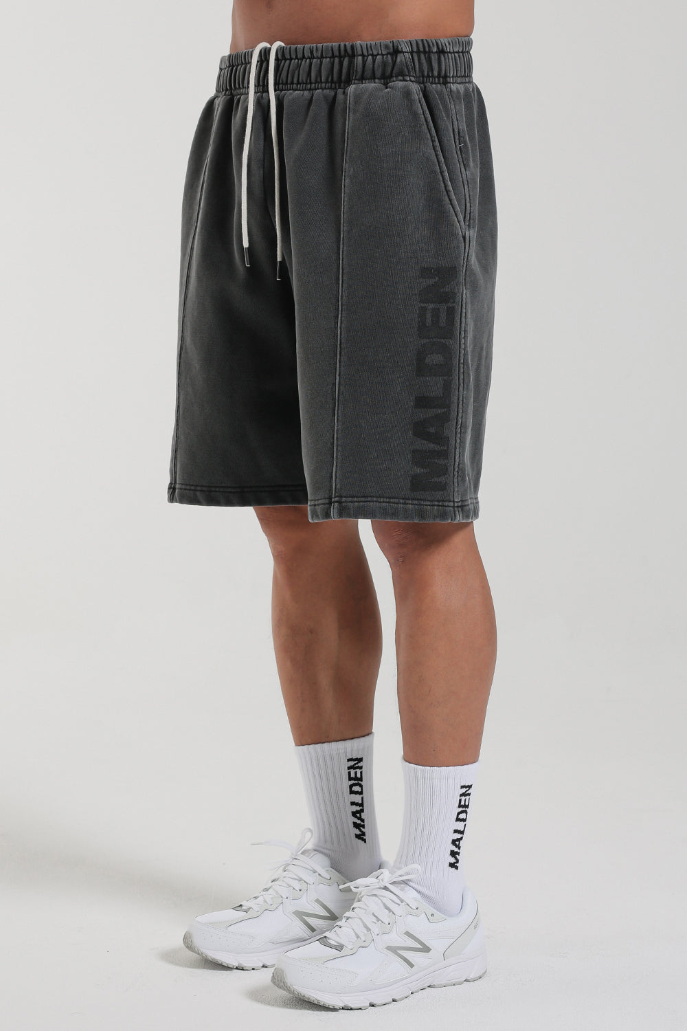 Pigment Vertical Bermuda Sweat Shorts 9"